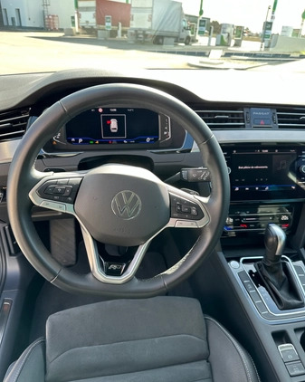 Volkswagen Passat cena 155000 przebieg: 29500, rok produkcji 2022 z Brzeszcze małe 154